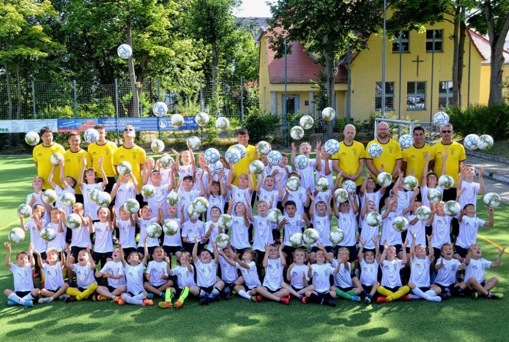 66 Kinder erlebten bei Wacker eine Woche Fußballspaß. Foto: Karsten Repert
