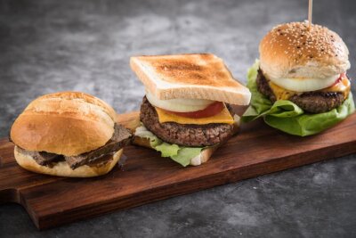 7 Fakten, die Sie zum Burger-Experten machen - Ob Rundstück oder Hamburger Sandwich: Der Burger hat Geschichte.