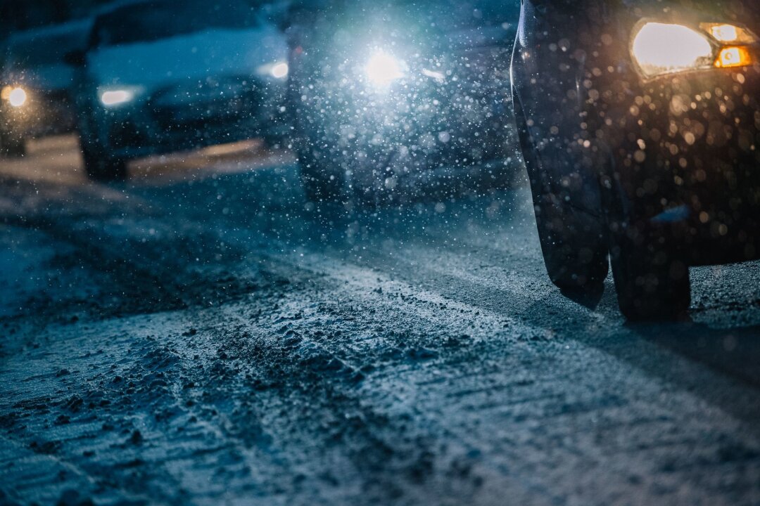 7 Tipps, wie Sie mit dem Auto sicher durch den Winter kommen - Im Winter zählt nicht nur die richtige Fahrweise. Das Auto sollte auch in einem sicheren Zustand sein.