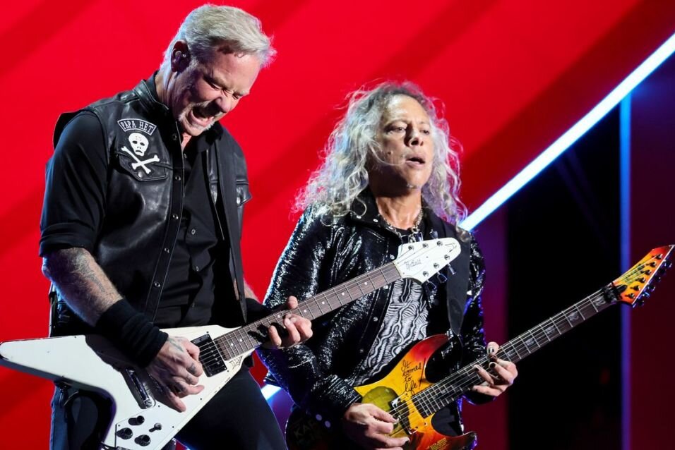 "72 Seasons": Neues Metallica-Album kommt 2023 - Im April 2023 dürfen sich Fans über die neue Platte von Metallica (hier: James Hetfield, links, und Kirk Hammett) freuen.