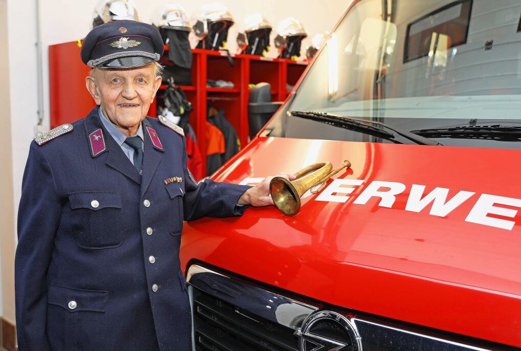 80 Jahre Brandschützer:  Werner Urban feiert seltenes Jubiläum - Werner Urban ist seit 80 Jahren bei der Feuerwehr. Foto: Th. Michel