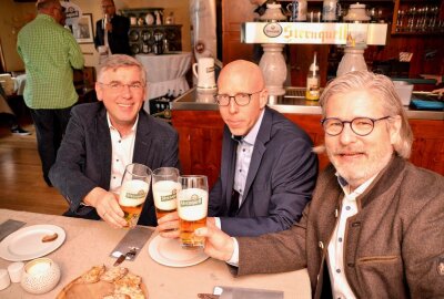 Ab jetzt gibt's Vogtländer Helles bei Sternquell! - Das Vogtland hat am 1. April ein neues Bier bekommen. Foto: Sternquell-Brauerei