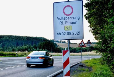 Ab Montag Vollsperrung auf der B92 - Ab 2. August ist die B92 an der Autobahnabfahrt Plauen-Süd gesperrt. Foto: Karsten Repert
