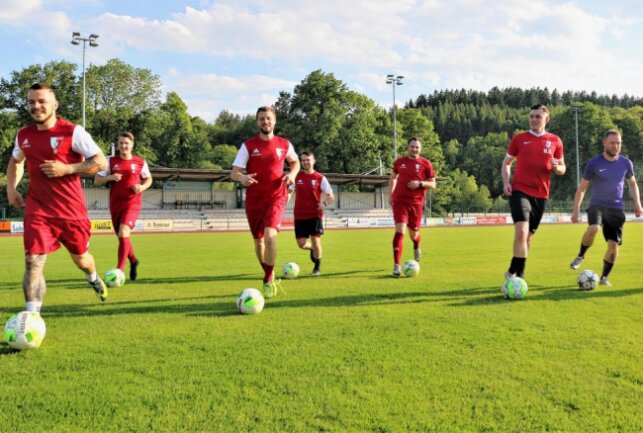 Die Kicker des TSV Flöha gehen mit viel Freude und Optimismus in die neue Mittelsachsenliga-Saison.Foto: Knut Berger