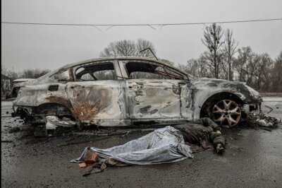 Mehr als 300 Menschen soll die russische Armee in dem Kiewer Vorort getötet haben. 