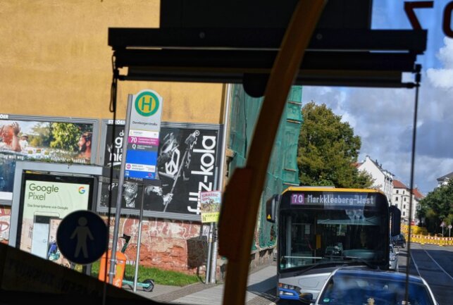 Aktuelle Mobilitätswoche in Leipzig: Quartiersbus und Superblock - Eine Rundfahrt mit dem Quartiersbus in Anger-Crottendorf. Foto: Anke Brod