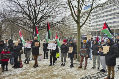 Ankündigung: Palästina Kundgebung am Roten Turm - Impressionen vom Samstag. Foto: Harry Härtel