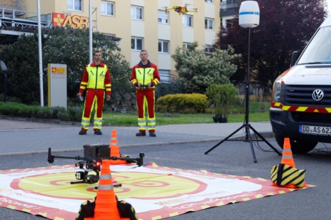 Arbeiter-Samariter-Bund: "Wir helfen hier und jetzt" - Drohnenflug der Drohnenstaffel in Dresden. Foto: ASB Dresden