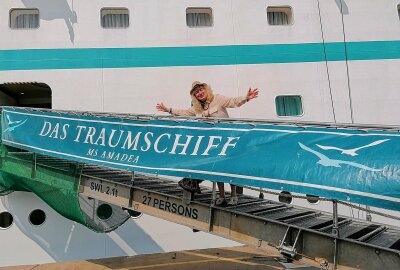 Auerswalderin erfüllt sich Traum vom "Traumschiff" - Waltraud Raubold hat eine Kreuzfahrt während der Dreharbeiten auf dem "Traumschiff" gemacht. Foto: privat