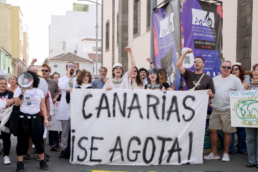 Aufstand gegen Massentourismus in Spanien - Canarias se agota - die Kanaren haben genug.