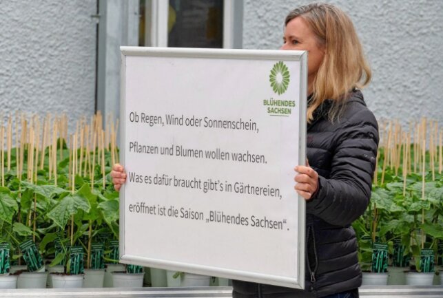 Auftakt in Drebach lockt sogar die Deutsche Blumenfee an - Dieser Spruch durfte dabei nicht vergessen werden. Foto: Andreas Bauer