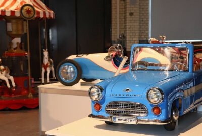 Ausstellung "Jahrmarkt der Freude" im Chemnitzer Industriemuseum -  Im Industriemuseum sind derzeit Rummel- und Lotto-Exponate zu sehen. Foto: Industriemuseum