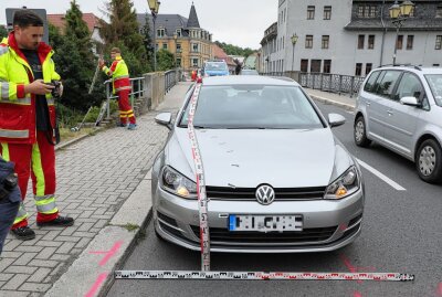 B101: Verkehrsunfall mit schwerverletztem Kind in Nossen - Schwerer Verkehrsunfall auf der Dresdner Straße. Foto: Roland Halkasch