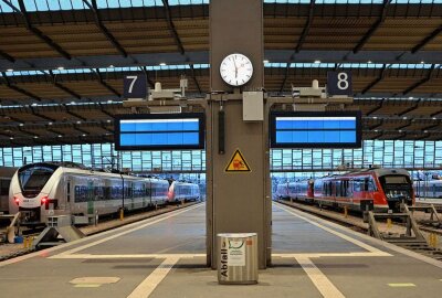 Bahnstreik trifft auch Chemnitz: Züge stehen am Freitagvormittag still - Warnstreiks und kein Ende in Sicht! Bahn-Pendler und Reisende müssen sich am Freitag erneut auf Chaos einstellen. Foto: Andreas Seidel