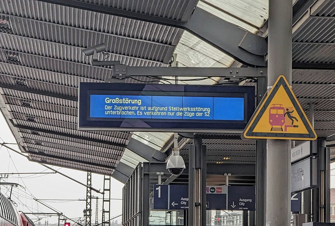 Bahnverkehr in Dresden lahmgelegt - Großflächiger Ausfall der öffentlichen Verkehrsmittel in Dresden. Foto: SPM Gruppe/ Tom Richter