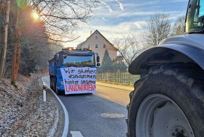 Bauern aus dem mittleren Erzgebirge freuen sich über Unterstützung - Die Botschafft wird stets klar vermittelt. Foto: Andreas Bauer