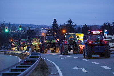 In Westsachsen blockieren die Bauern Straßen. Foto: Andreas Kretschel