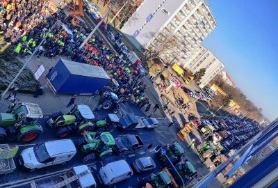 Bauernproteste in Plauen: 2.500 Teilnehmende legen Innenstadt lahm - Die Demonstrierenden legten große Teile der Plauner Innenstadet lahm. Foto: Pressebüro Repert