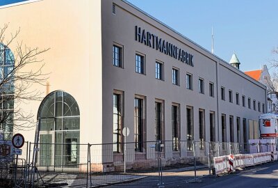 Bauverzögerung: Hartmann-Fabrik wird Willkommens-Center im Kulturhaupstadtjahr - Die Hartmannfabrik wird saniert. Foto: Harry Härtel