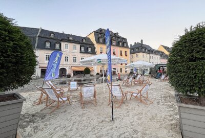 Beachvolleyball-Turnier in Schneeberg mit Rekordbeteiligung - In Schneeberg ist auch eine Beachlounge aufgebaut. Foto: Ralf Wendland