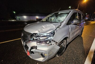 Bei voller Fahrt angefahren: Passantin stirbt in Zwickau - Eine Fußgängerin verunglückt tödlich in Zwickau. Foto: Mike Müller