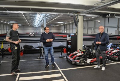 Besondere Kooperation garantiert Kart-Fahrspaß zu besonderen Konditionen - Ein Blick in die Kart-Halle. Foto: Jürgen Sorge