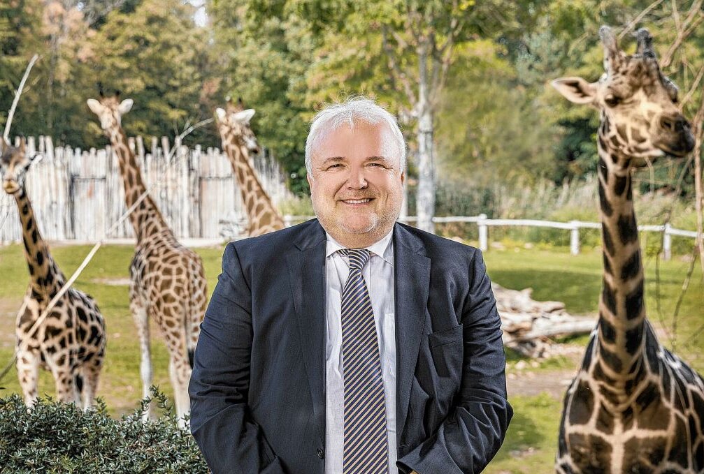 Besonderes Jubiläum bei Elefant, Tiger & Co. - Zoodirektor Prof. Dr. Jörg Junhold hat den Masterplan "Zoo der Zukunft" ins Leben gerufen. Foto: Zoo Leipzig