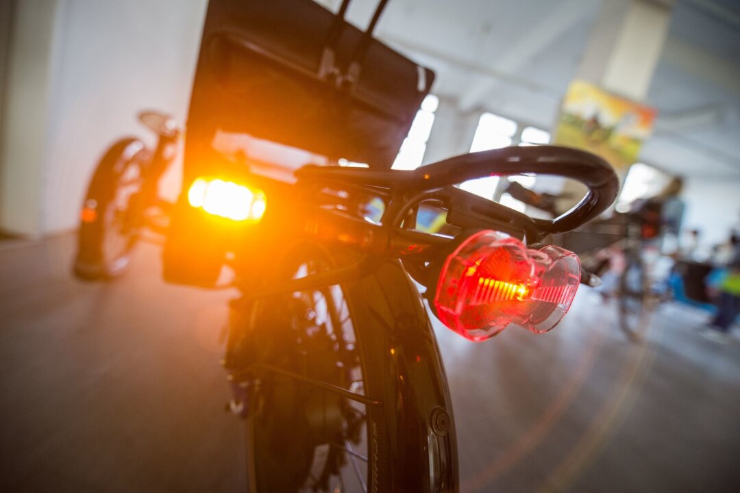 Blinker jetzt für alle Fahrräder erlaubt - Ein Fahrradblinker an einem Liegerad.
