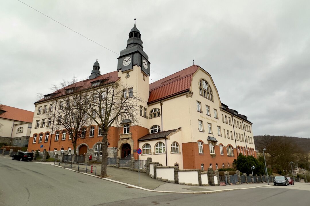 Bombendrohung an Schulen in Aue und Schwarzenberg - Bombendrohung an Schulen im Erzgebirge. Foto: Daniel Unger