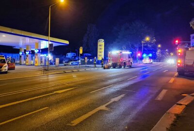 Brand auf Tankstellengelände in Zwickau - Tankstelle Mülltonnenbrand. Foto: Mike Müller