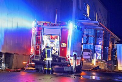 Brand in Bernsdorfer Industriegebiet an der B173 - Feuer in Bernsdorf. Foto:Andreas Kretschel