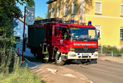 Brand in Hartenstein - Feuerwehr im Einsatz - Feuerwehr im Einsatz. Foto: Daniel Unger