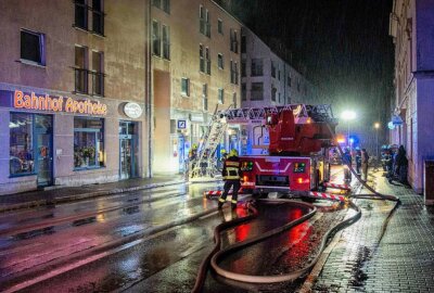 Brand in Mehrfamilienhaus in Löbau: Zwei Verletzte - In Löbau kam es zu einem Brand in einem Mehrfamilienhaus. Foto: xcitepress