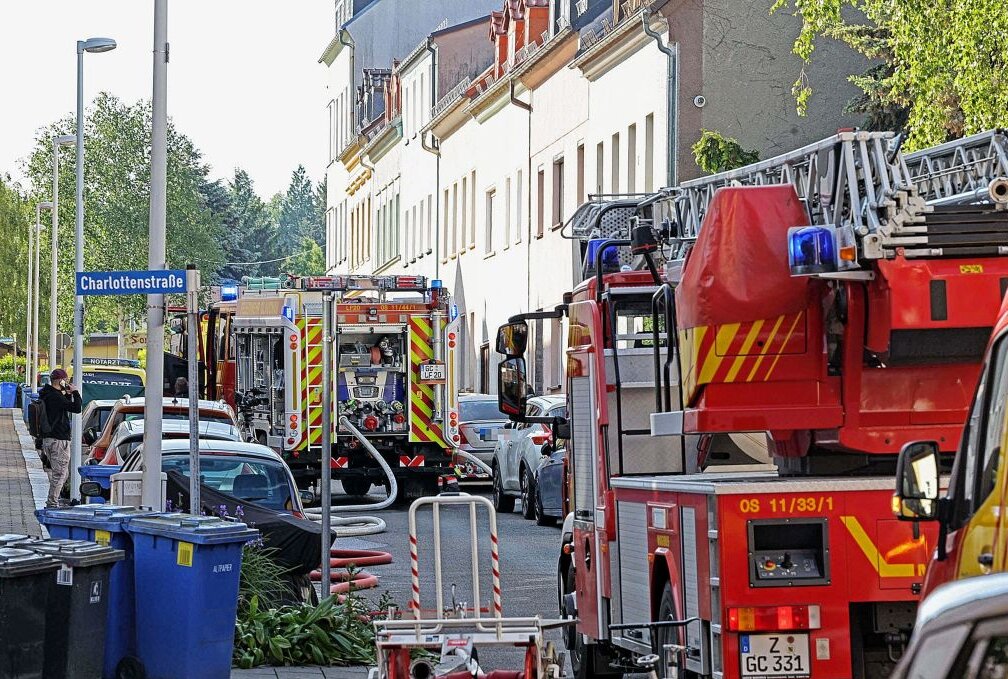 In Glauchau kam es zu einem Brand in einem Erdgeschoss-Zimmer in einer Wohnstätte. Foto: Andreas Kretschel