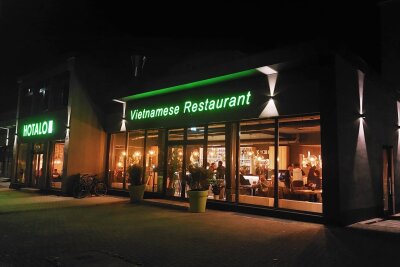 Brandneues Restaurant in Chemnitz Bernsdorf eröffnet - Am Eröffnungstag, dem 1. November, war das neue vietnamesische Restaurant voller Gäste.