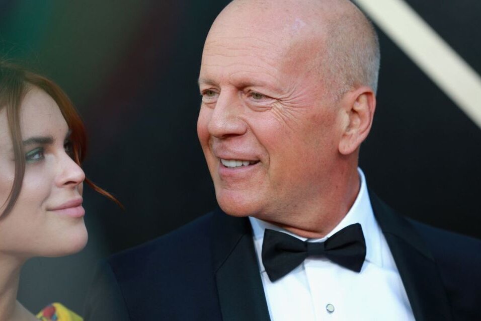 Bruce Willis' Tochter über seine Krankheit: "Ich nahm es manchmal persönlich" - Tallulah Willis hat sich ihrem Vater Bruce während dessen Krankheit wieder angenähert.