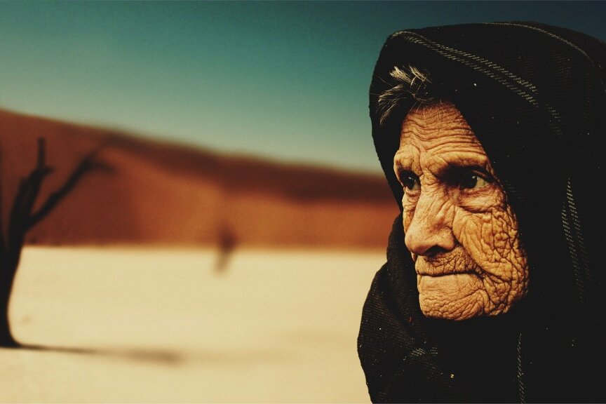 Burrnesha: Frauen die als Mann leben und Weiblichkeit entsagen - Der Eid der albanischen Frauen. Symbolbild. Foto: Pixabay