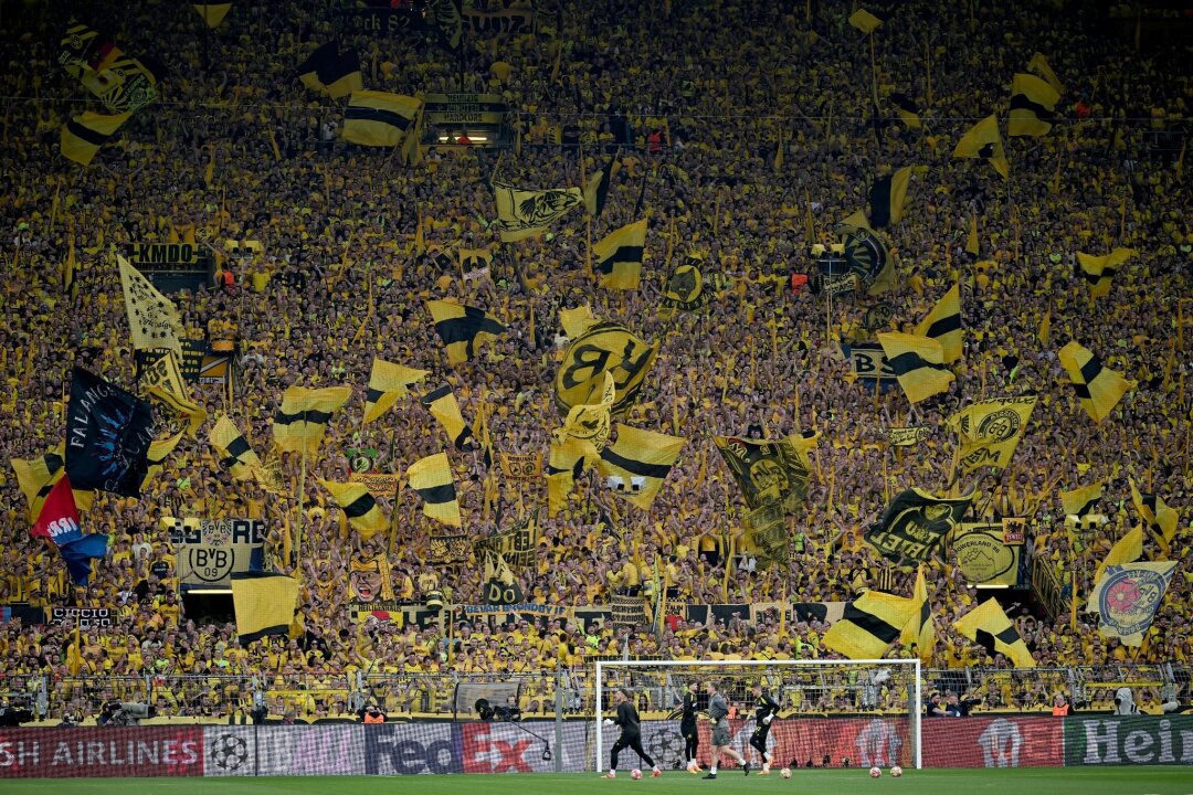 BVB-Fanabteilung: Bedenken an Rheinmetall-Deal klar gemacht - Die Fan- und Förderabteilung von Borussia Dortmund sieht den Sponsoring-Deal des BVB mit dem Rüstungskonzern Rheinmetall kritisch.