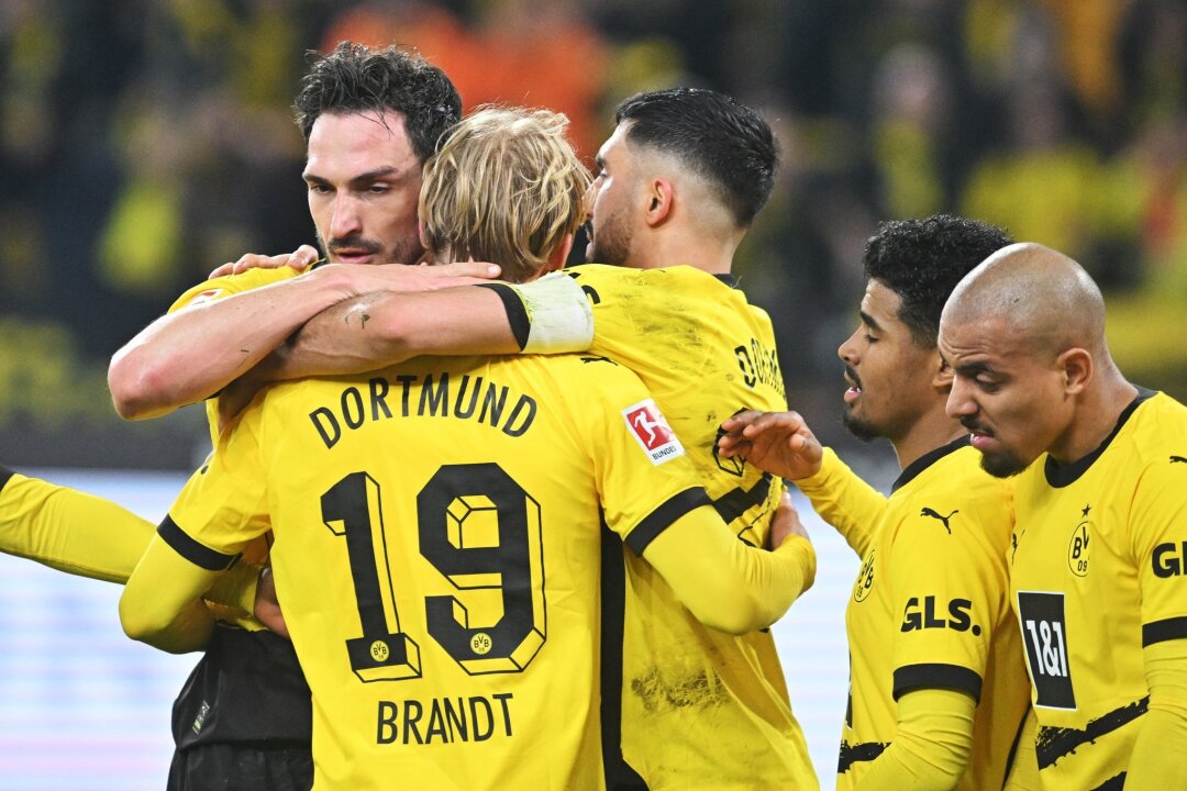 BVB zurück auf Rang vier: 3:1 gegen Frankfurt - Ein Kopfballtor von Mats Hummels brachte Borussia Dortmund auf die Siegerstraße.
