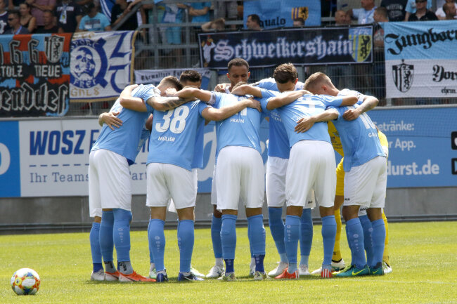 Die Chemnitzer Mannschaft in ihrem ersten Drittliga-Spiel nach einem Jahr Abstinenz.