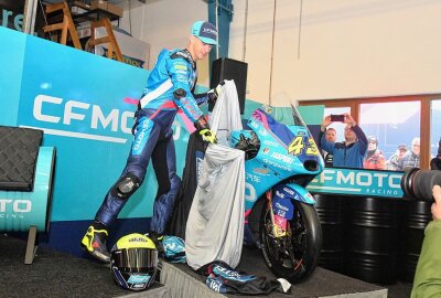 CFMOTO Racing PrüstelGP ist für Moto3-WM gerüstet - Xavier Artigas enthüllt sein 2023er Bike. Foto: Thorsten Horn