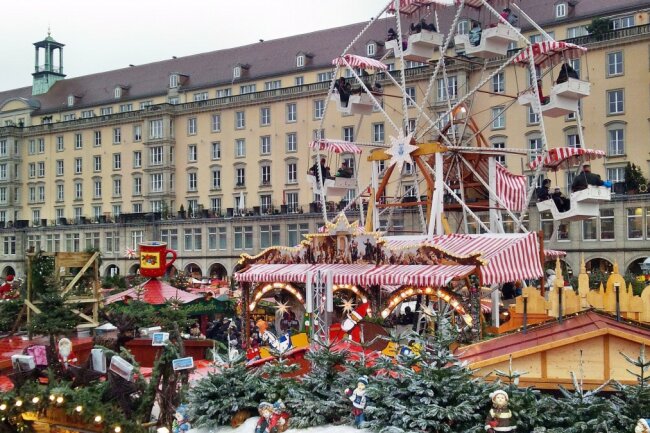 Chemnitz und Dresden halten an Weihnachtsmärkten fest - Auch der Dresdner Striezelmarkt steht auf der Kippe.