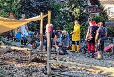 Chemnitz: Wasser- und Schlammmassen verwüsten Kindergarten - Ein Kindergarten wurde bei dem Starkregen verwüstet. Foto: Harry Härtel / haertelpress