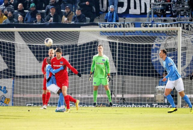 Chemnitzer FC bleibt weiter ungeschlagen - Hertha BSC macht den Ausgleich zum 1:1. Foto: Harry Härtel
