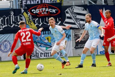 Chemnitzer FC kann Rathenow nicht bezwingen - Die Himmelblauen hatten  mehr Spielanteile, ohne daraus wirklich Kapital schlagen zu können. Foto: Harry Härtel