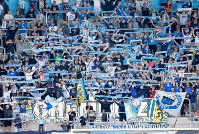 Chemnitzer FC startet mit Heimsieg in die Saison - Die CFC- Fans in der Südkurve. Foto: Harry Härtel