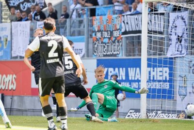 Chemnitzer FC startet mit Heimsieg in die Saison - Tor durch Felix Brügmann. Foto: Harry Härtel
