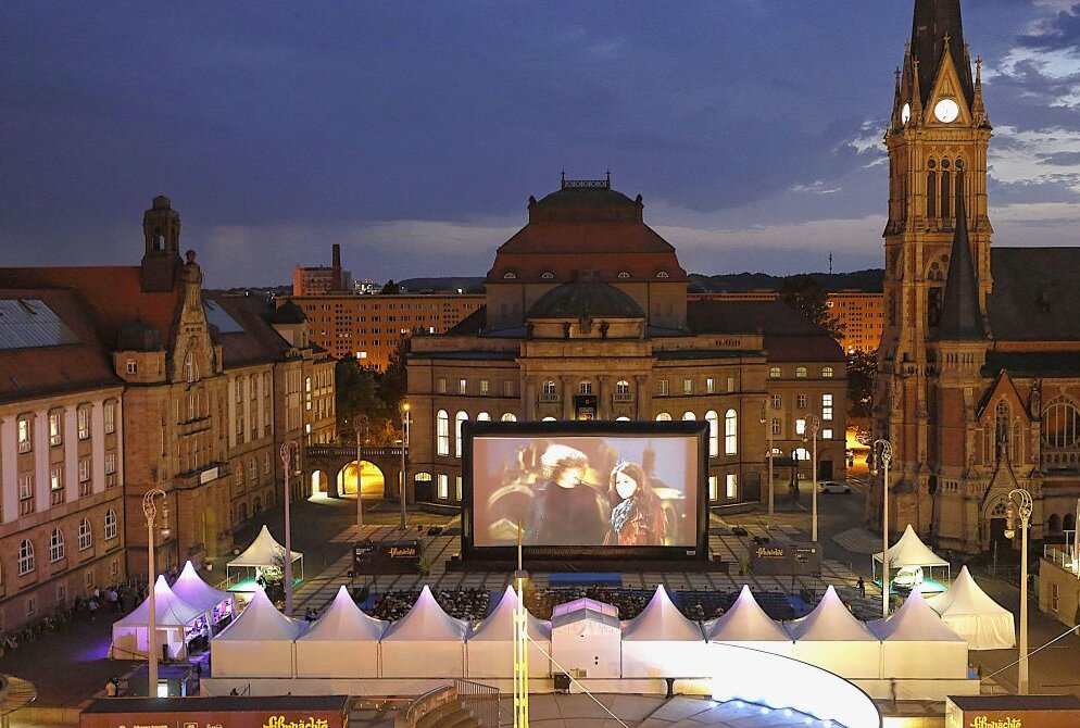 Die Filmnächte Chemnitz finden auf dem Theaterplatz statt. Foto: Haertelpress/Archiv
