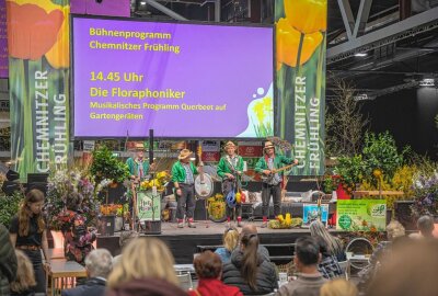 Chemnitzer Frühling: Überraschung für Messebesucherin - Simone Liebers  war die 250.000 Besucherin seit der Messepremiere im Jahr 2004. Foto: Max Grünwald
