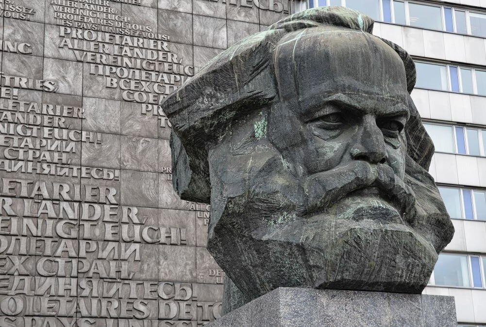 Chemnitzer Inzidenz sinkt auf 1,6 - Das Karl-Marx-Denkmal in Chemnitz. Foto: bl